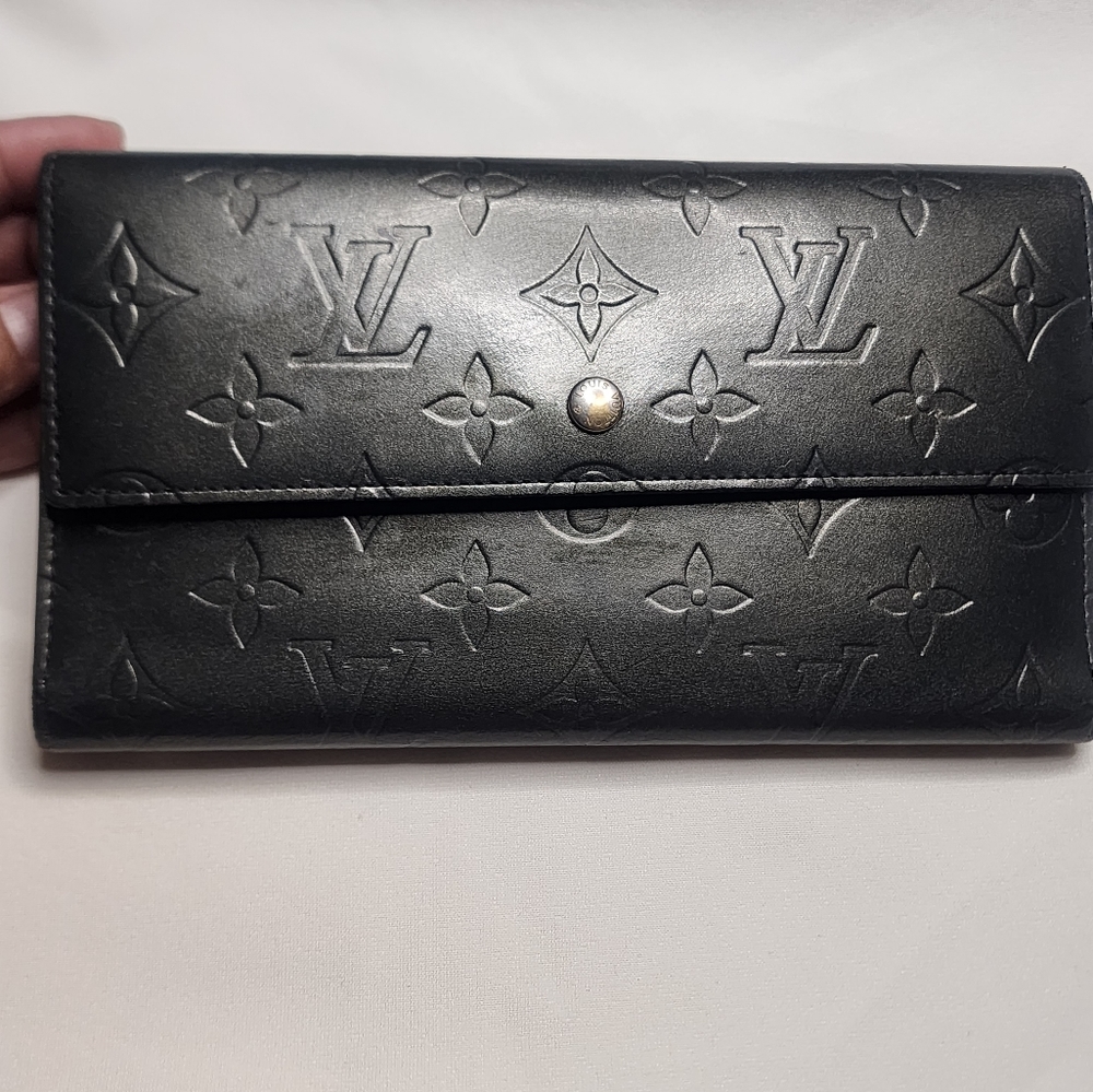 Authentic Louis Vuitton Gray Monogram Matt Vernis Wallet Excellent Used Cond